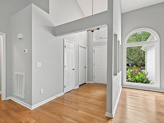 3rd image of 303 Swiss Lake Dr