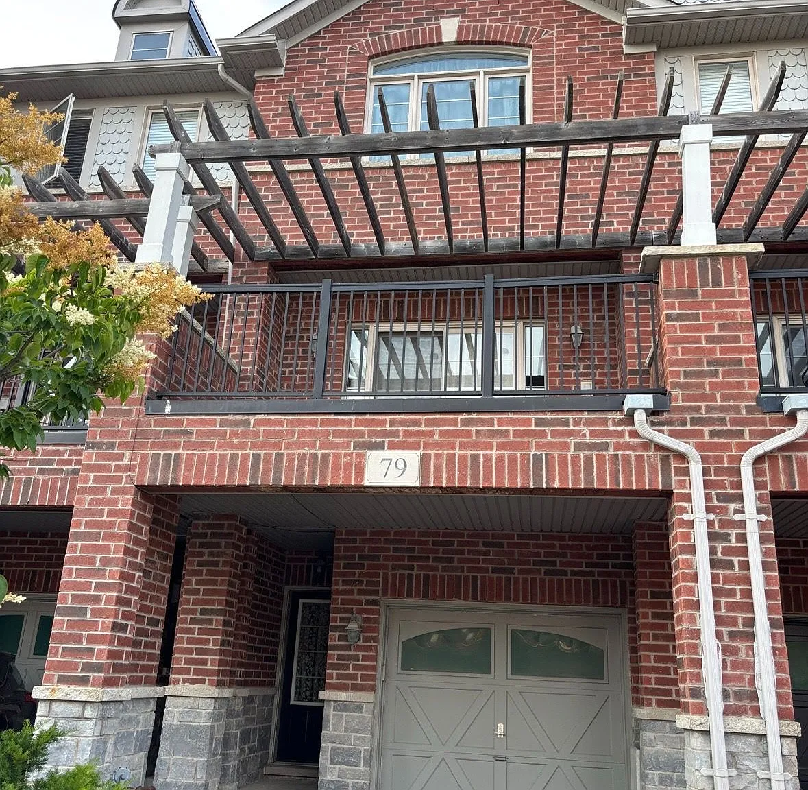 2 bed, $3,050 — Photo 1