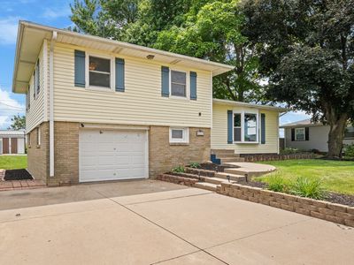 604 3rd St, Sherrard, IL, 61281