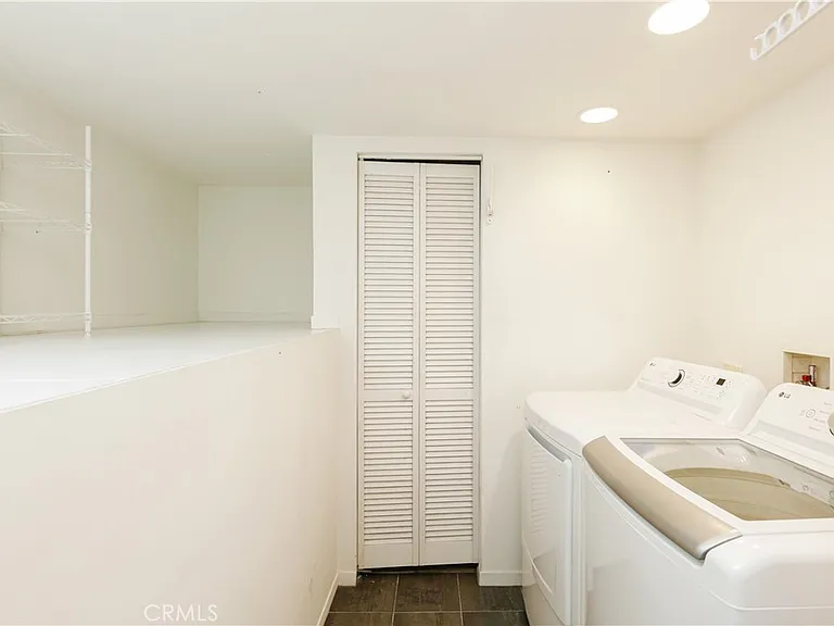 599 Alta Vis — Photo 38