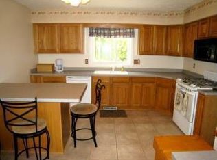 14 Timber Ridge Dr, Spencerport, NY 14559