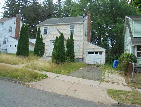 2nd image of 161 Harold St