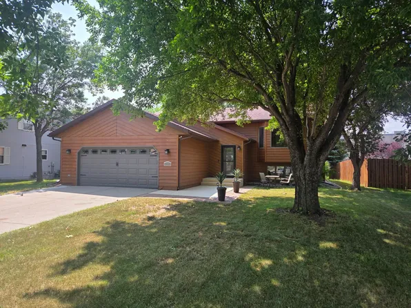 2522 34th Ave S, Fargo, ND 58104