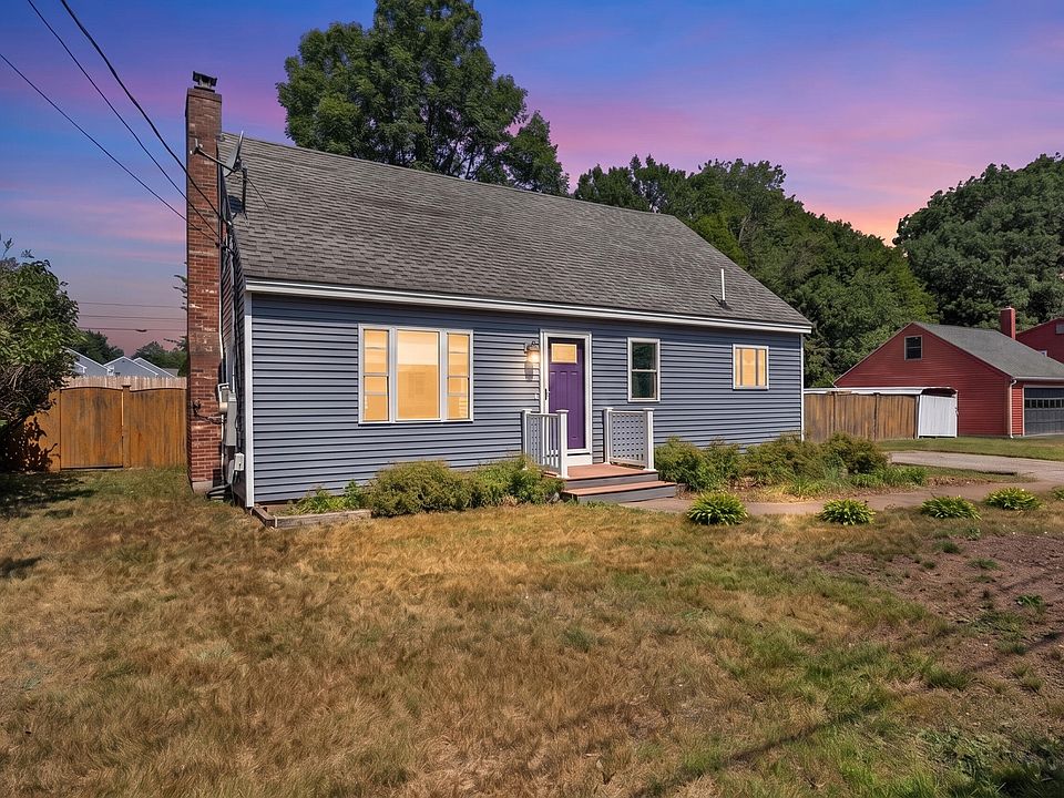 1st image of 28 Rosewood Circle