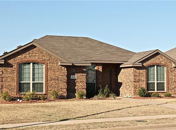 2nd image of 2341 Cedarwood Dr