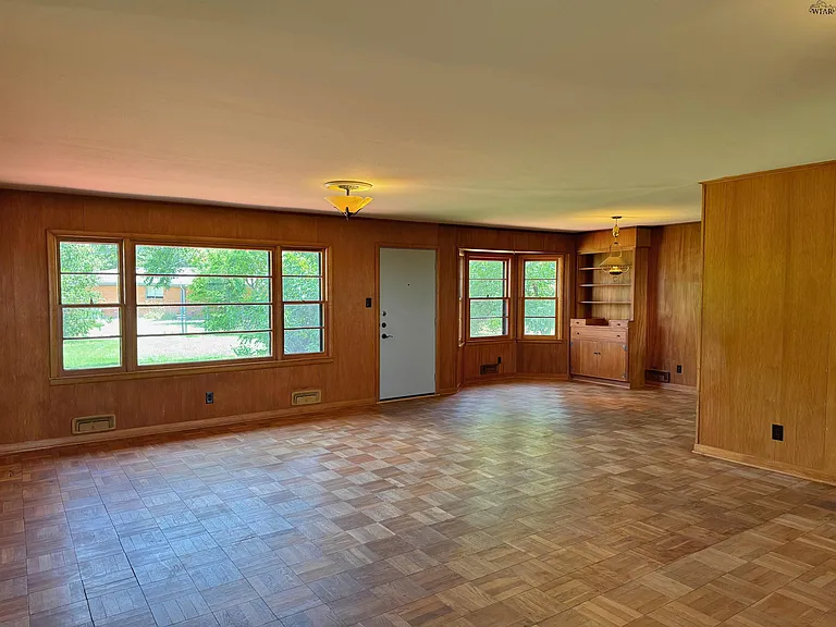 4415 Rivercrest Dr — Photo 7