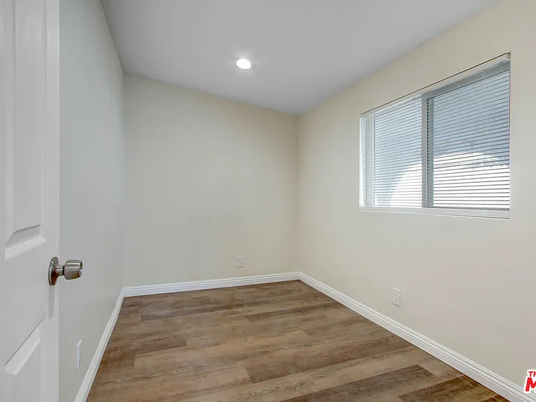 1404 Hollister St — Photo 6