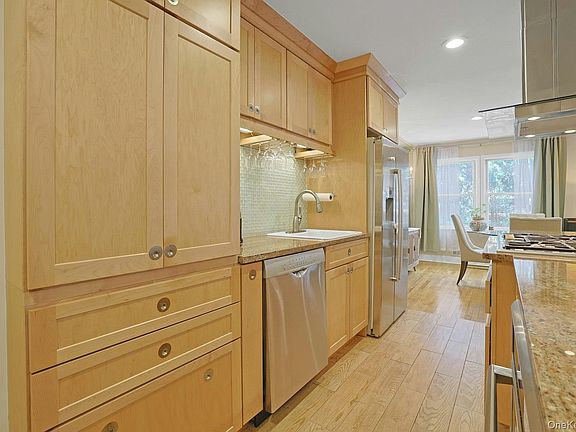 5th image of 216 Purchase Street #1F