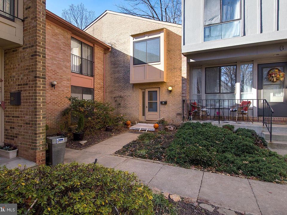 1st image of 7 Great Pines Ct