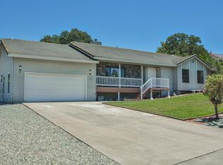 561 La Contenta Dr, Valley Springs, CA