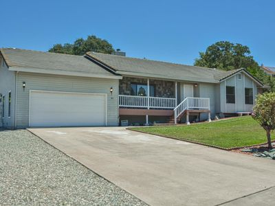 561 La Contenta Dr, Valley Springs, CA, 95252