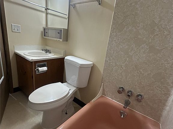 4th image of 5033 15th Ave NE #3006