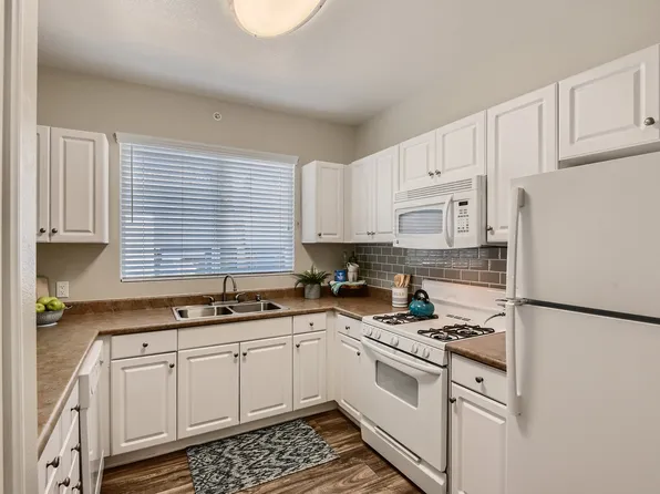 Santa Rosa Apartments