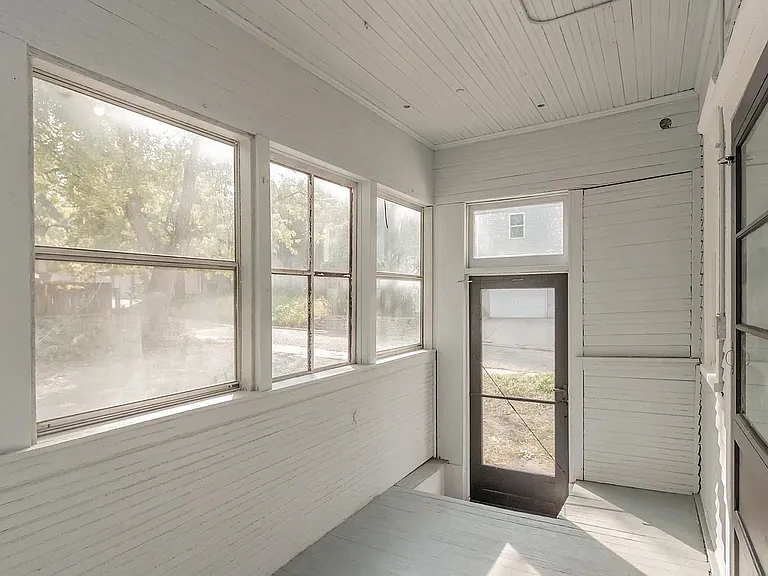 2025 F St #1 — Photo 1