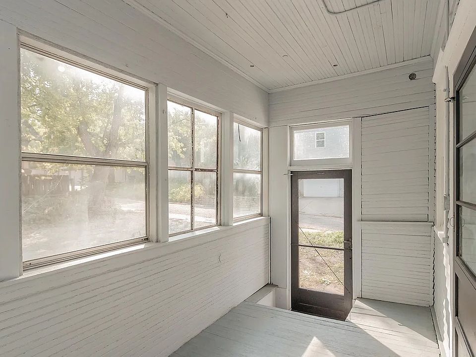 1st image of 2025 F St #1