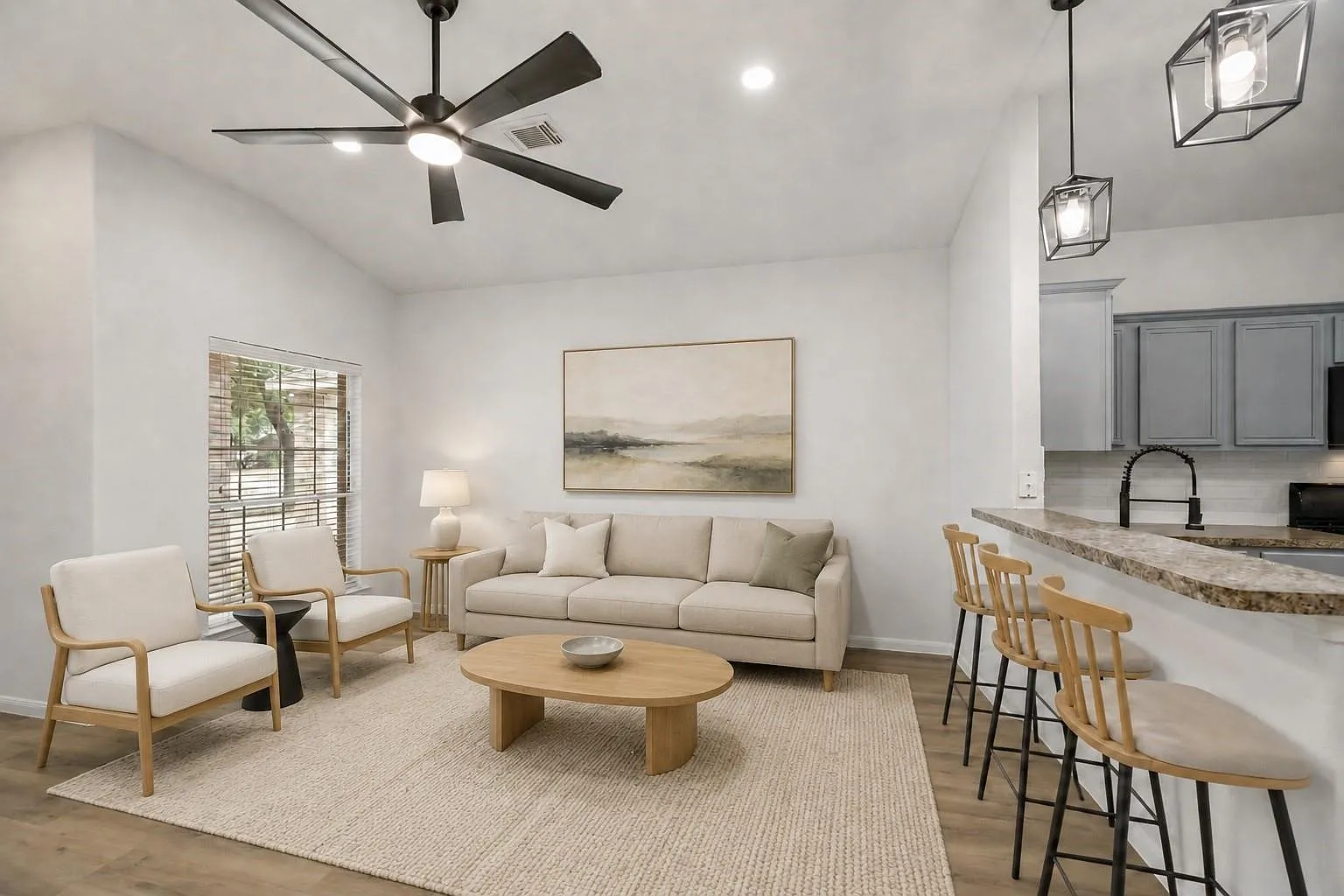 3 bed, 2.0 bath, 1060 sqft, $1,800 — Photo 4