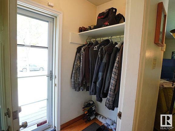 4th image of 11531 102nd St NW