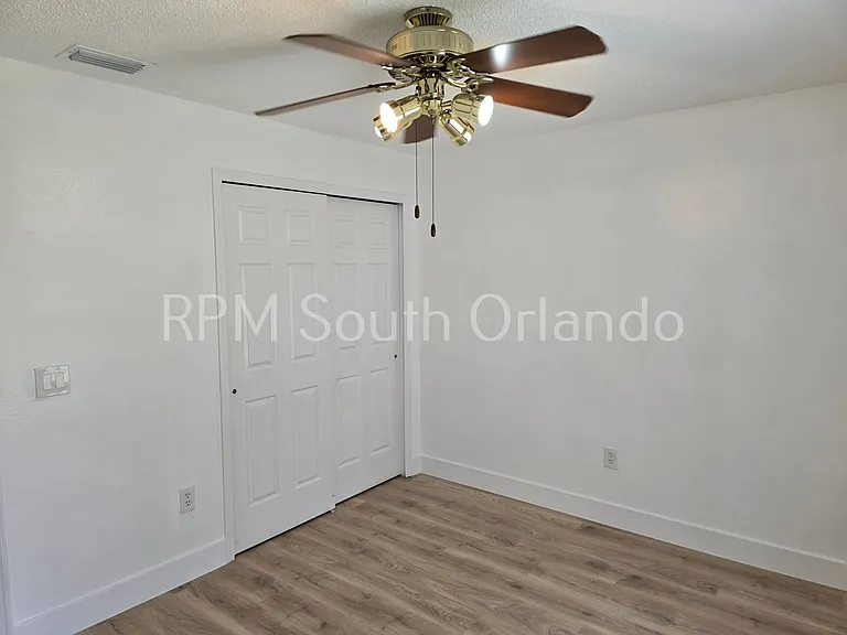 1732 Brook Hollow Dr — Photo 15