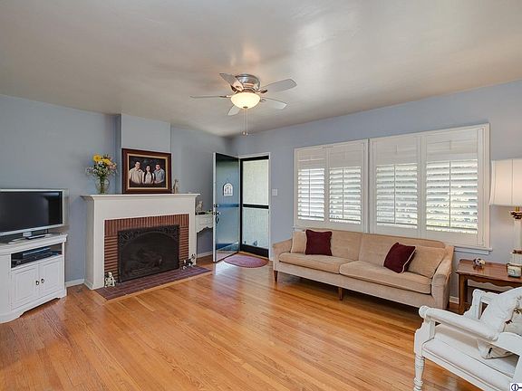 4th image of 3513 Fairesta St