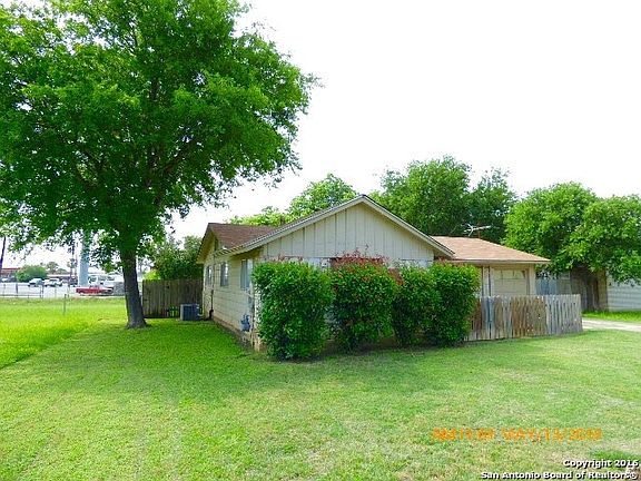 5th image of 7222 Moss Creek Dr