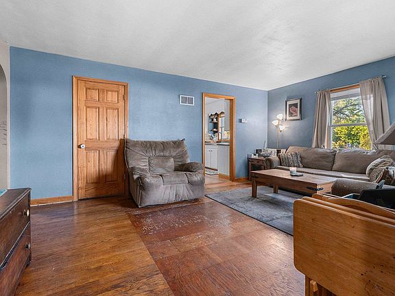 3rd image of 420 W Millard St