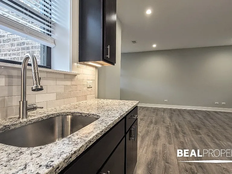 1002 Crain St #2 — Photo 11