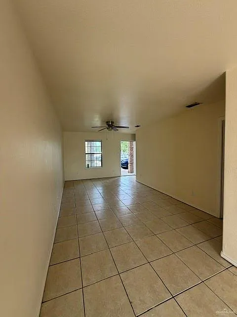 2 bed, 2.5 bath, 22270 sqft, $875 — Photo 4