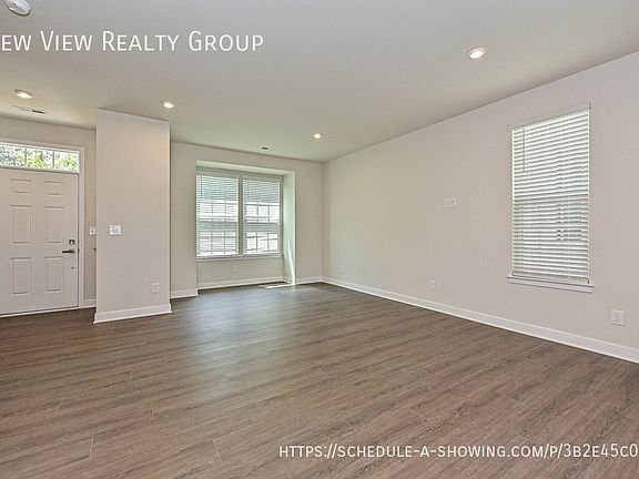 4th image of 7637 Griffins Gate Dr SW