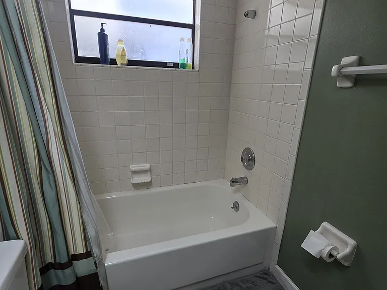 1121 N Commerce Ter — Photo 3