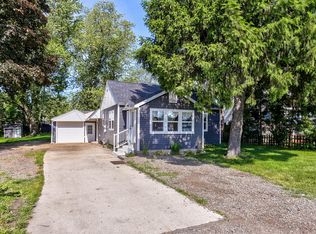 146 Clover St, Holland, MI 49423