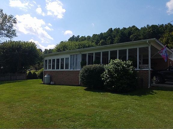 5th image of 132 Furnace St