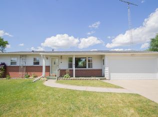 16 Pawnee St, Watertown, WI 53094