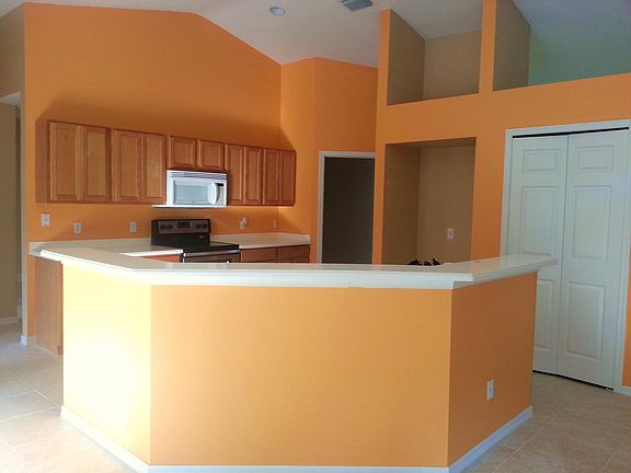 4th image of 225 SE Fallon Drive