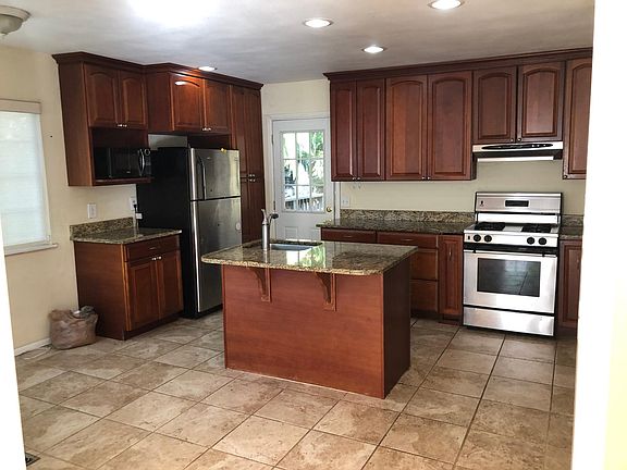 3rd image of 1531 Madrona Point Dr