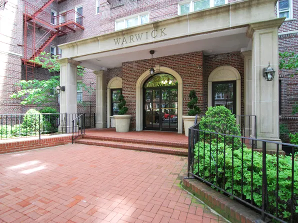 76-12 35th Avenue