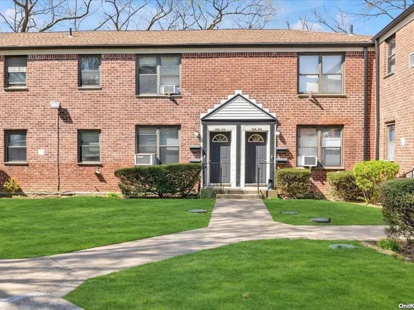 196-30 69th Ave 1st Fl, Fresh Meadows, NY 11365