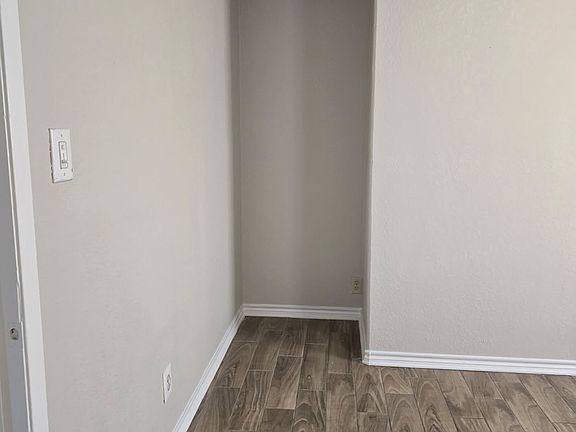 5th image of 2933 Ruiz St