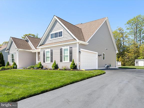 2nd image of 35249 Helmsman Way