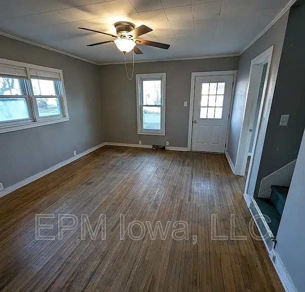 815 2nd St SW — Photo 3