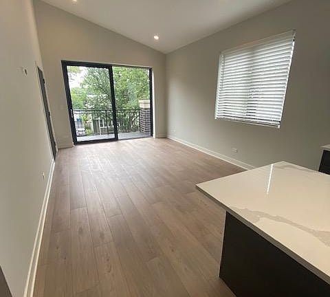 3rd image of 4426 N Kenneth Ave