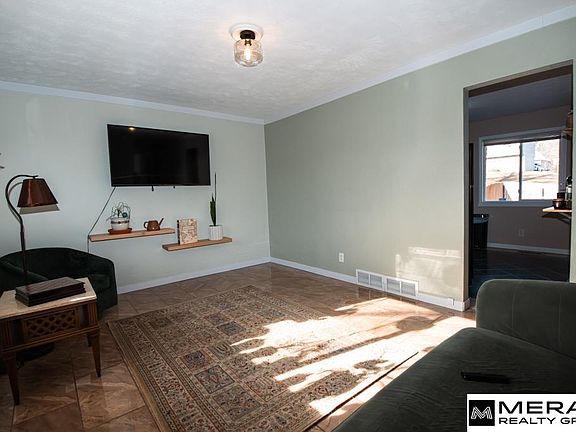 5th image of 2516 Polk St