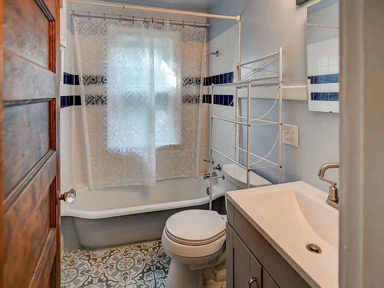 15 E Gilman St #5 — Photo 11