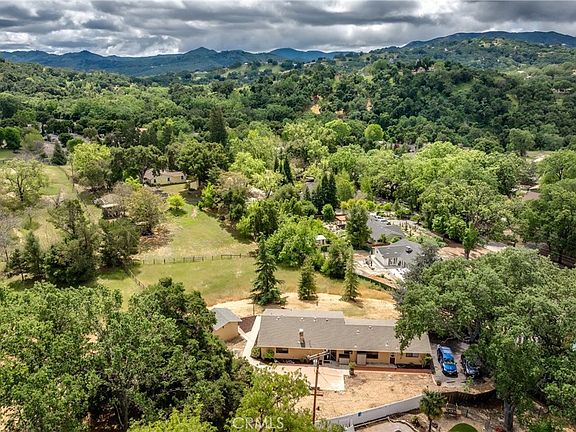 2nd image of 6055 Flores Rd