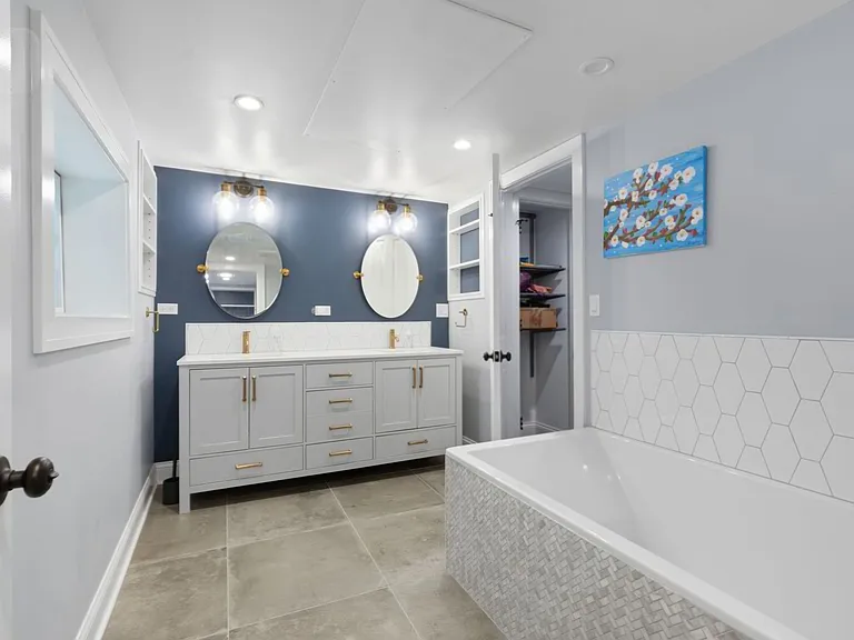2924 W Giddings St — Photo 16
