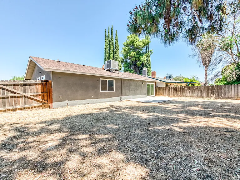 672 W Antonio Dr — Photo 25