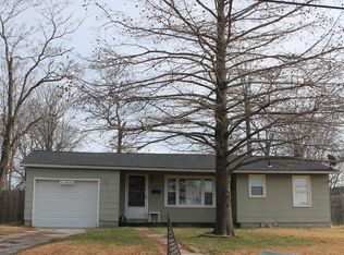 619 S Cedar St, Nevada, MO 64772