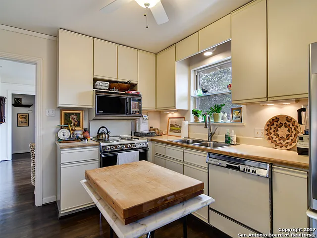134 W Summit Ave — Photo 10