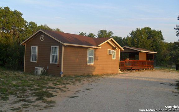 2nd image of 330 Adcock Ln