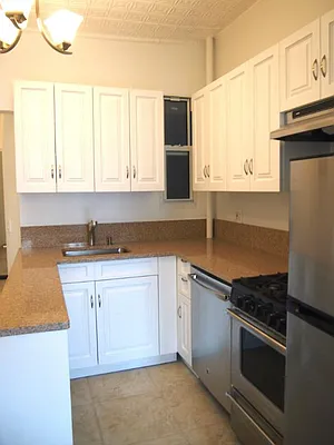 Rented by Cayenne Realty Group | media 10