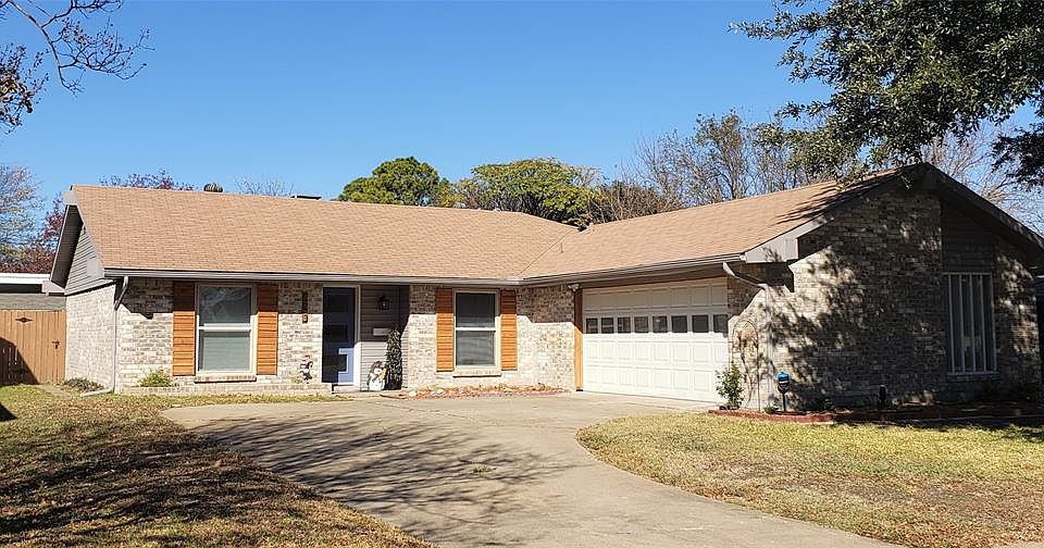 1st image of 433 Woodmere Dr